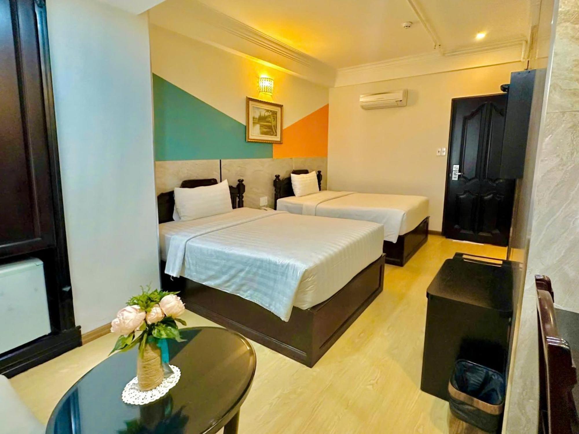 Sunrise Central Hotel Ho Chi Minh City Exterior photo
