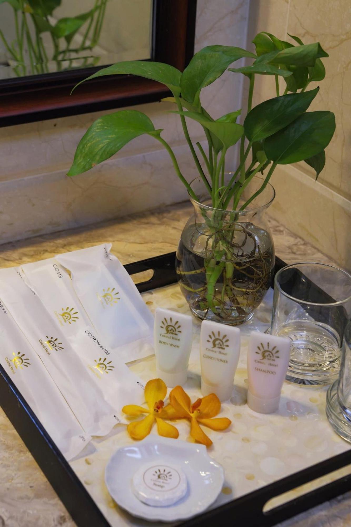 Sunrise Central Hotel Ho Chi Minh City Exterior photo